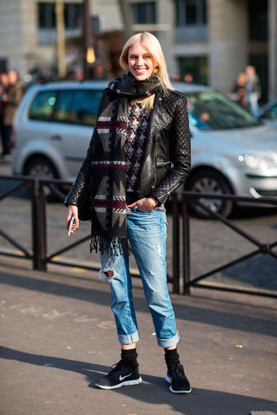 Vanessa Axente. Уличная мода Парижа осень 2014