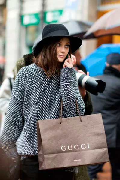 Девушка в Gucci. Неделя моды в Милане осень/зима 2015