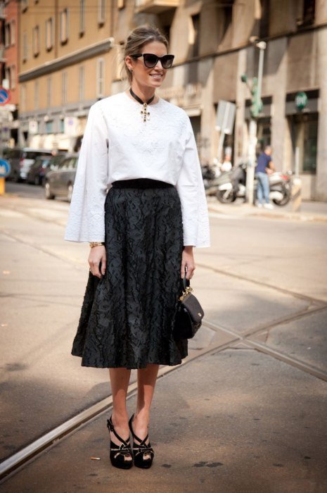 юбка, блуза Dolce & Gabbana. Уличная мода 2014, Милан
