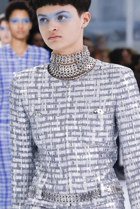 Грубые цепи Chanel - тенденции аксессуаров весна/лето 2016