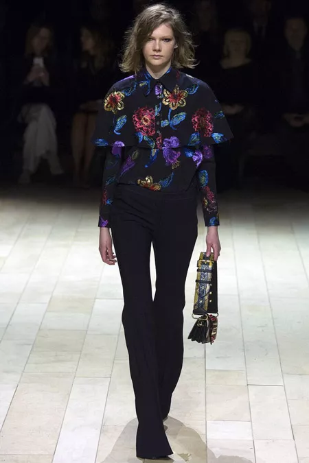 Burberry - модные тенденции в блузках, осень/зима 2016-2017