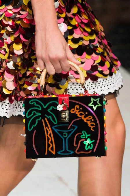 Сумка чемоданчик с пальмой от Dolce &amp; Gabbana - модные сумки весна-лето 2017