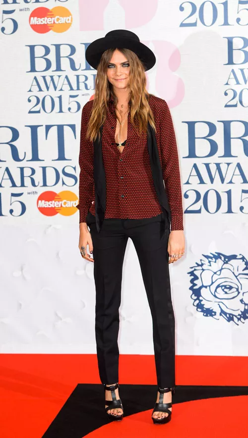 На церемонии Brit Awards, 25 февраля 2015