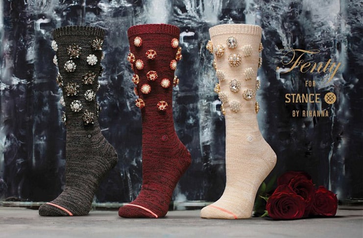 Ко дню святого Валентина Рианна выпустила необычные и очень красивые носки