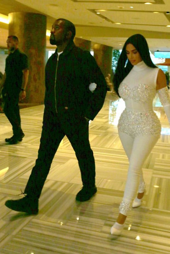 Неудачные наряды Ким Кардашьян