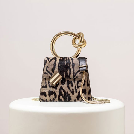 Микро-сумка с леопардовым принтом на лето 2020