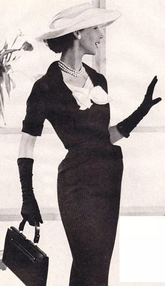 Как выглядела женская одежда в 50-е годы
