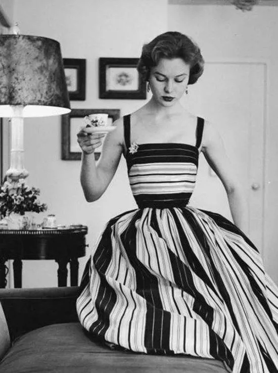Как одевались в 50-е годы