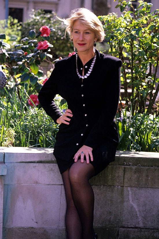 Хелен Миррен в элегантном черном платье и ожерелье