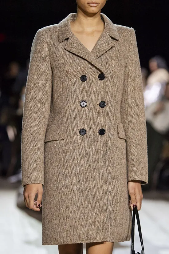 Трендовое пальто от Marc Jacobs на зиму 2021