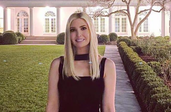 Иванка Трамп опубликовала фото на заднем дворе Белого дома от которого подписчики пришли в восторг