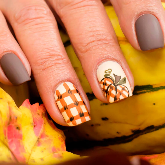 Осенний маникюр в оранжевых оттенках на квадратных ногтях