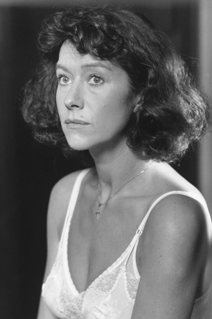 Хелен Миррен с пышной прической боб и густой челкой, 1984 год