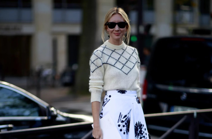 5 советов по стилю, чтобы носить юбку-миди этой осенью как настоящий модный эксперт