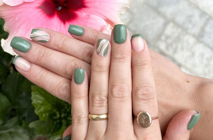 Зеленые ногти: красочный осенний маникюр, к тому же самый стильный