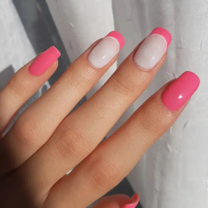 Розовый комбинированный френч на длинных квадратных ногтях