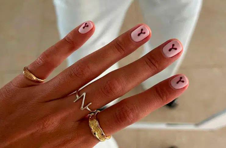 15 идей для коротких ногтей на осень 2023: элегантные, очень красивые и модные