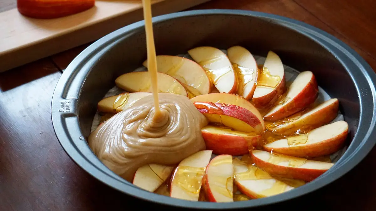Рецепт вкусного пирога с яблока и медом для чаепития