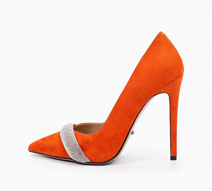 Оранжевые туфли со стразами от Graciana