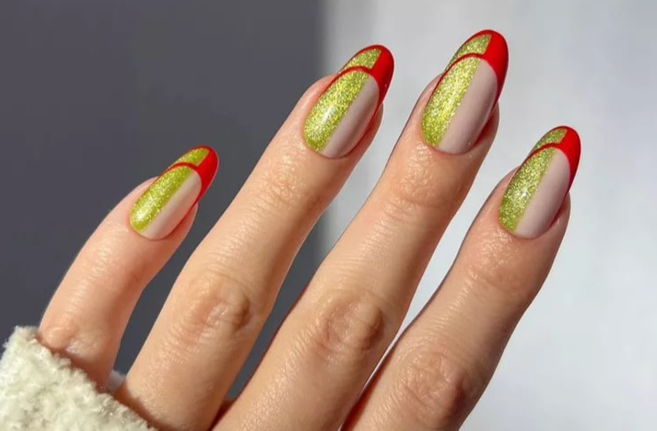 С таким маникюром вам запомнят: 16 идей красно-зеленых ногтей для новогоднего настроения